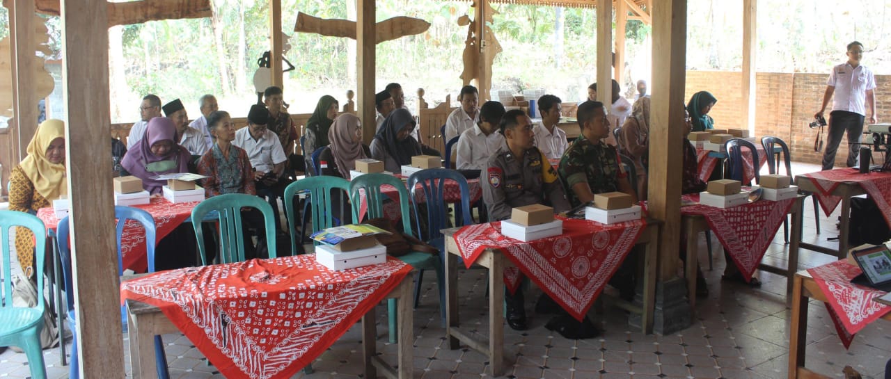 Kanwil Imigrasi DIY Adakan Sosialisasi Keimigrasian di Balai Padukuhan Sindon